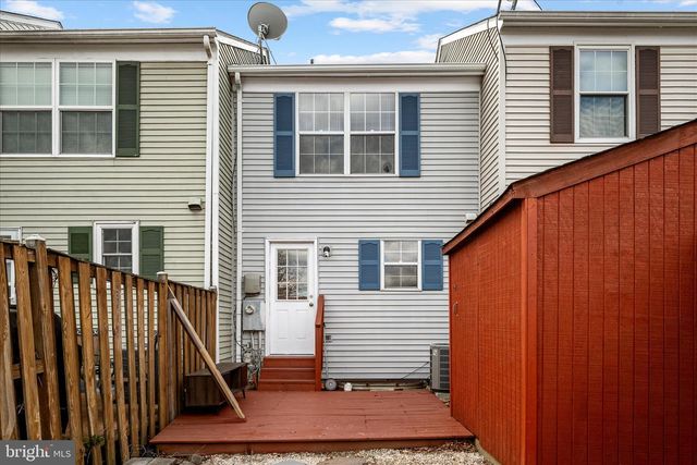 15 MARIAN CT, Sterling, VA 20165