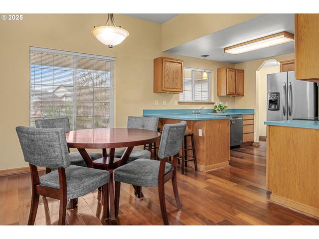 19326 ROLLINS St, Oregon City, OR 97045