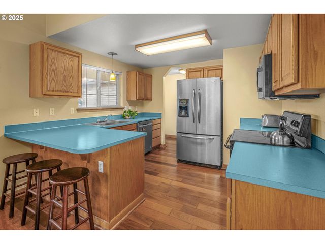 19326 ROLLINS St, Oregon City, OR 97045