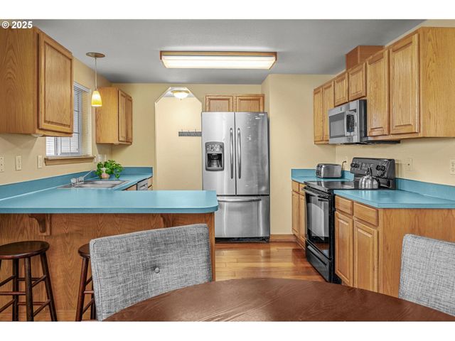 19326 ROLLINS St, Oregon City, OR 97045