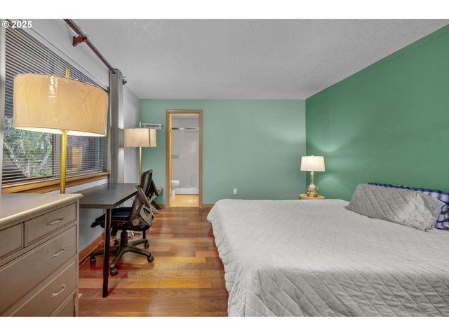 19326 ROLLINS St, Oregon City, OR 97045