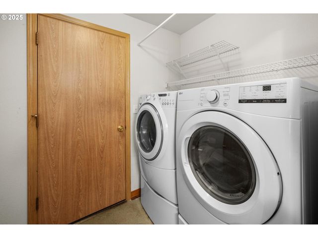 19326 ROLLINS St, Oregon City, OR 97045