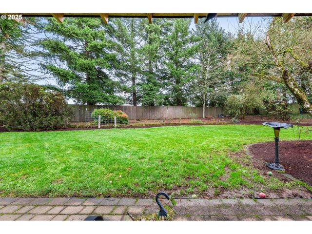 19326 ROLLINS St, Oregon City, OR 97045