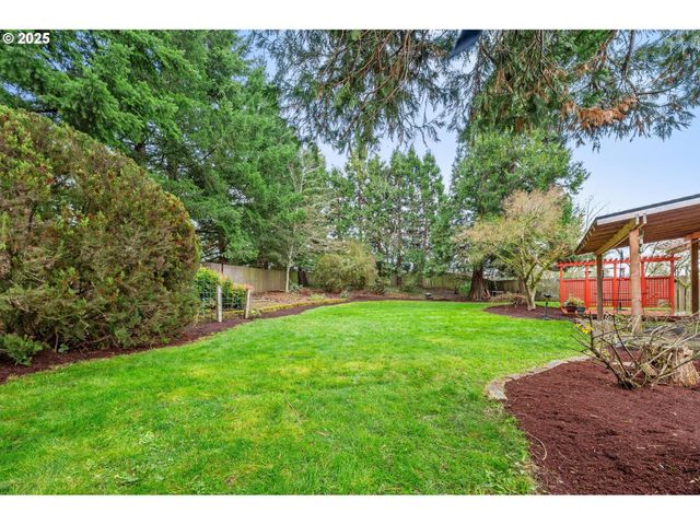 19326 ROLLINS St, Oregon City, OR 97045