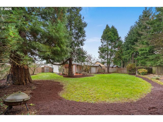 19326 ROLLINS St, Oregon City, OR 97045