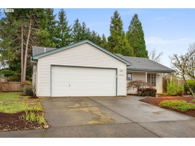 19326 ROLLINS St, Oregon City, OR 97045