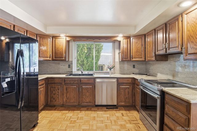 6043 S Glencoe Way, Centennial, CO 80121
