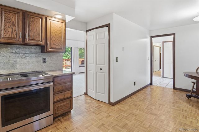 6043 S Glencoe Way, Centennial, CO 80121