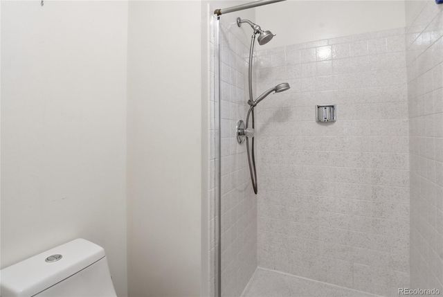 6043 S Glencoe Way, Centennial, CO 80121