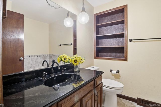 6043 S Glencoe Way, Centennial, CO 80121