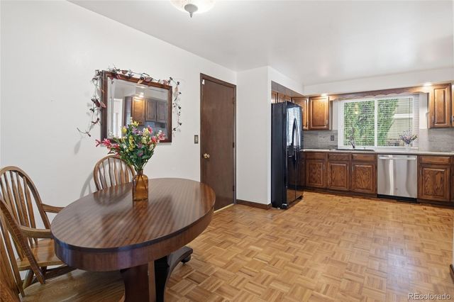 6043 S Glencoe Way, Centennial, CO 80121