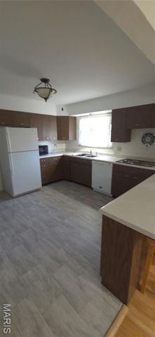 10714 Winthrop Court, St Louis, MO 63123