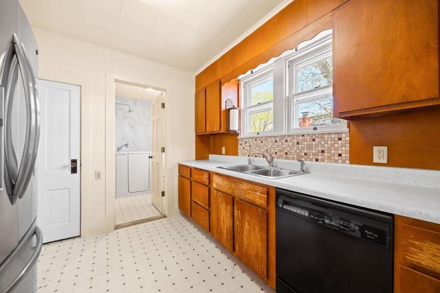 103 E Rollin Street, Edgerton, WI 53534