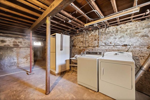 103 E Rollin Street, Edgerton, WI 53534