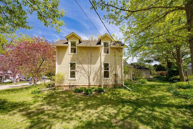 103 E Rollin Street, Edgerton, WI 53534