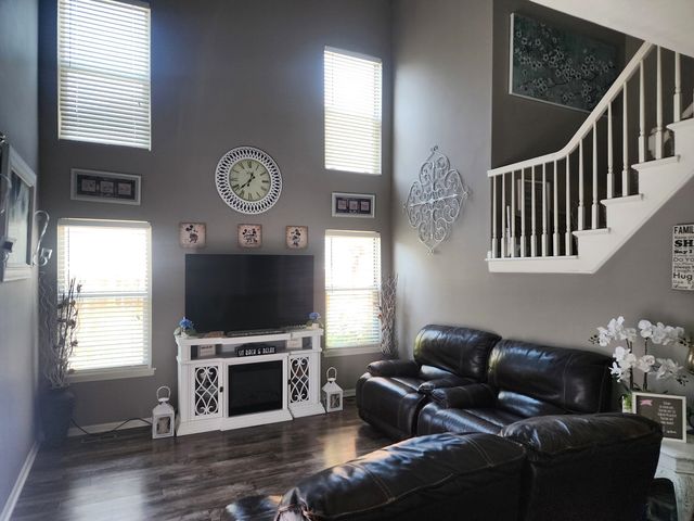 54 Sandhurst Road, Mundelein, IL 60060