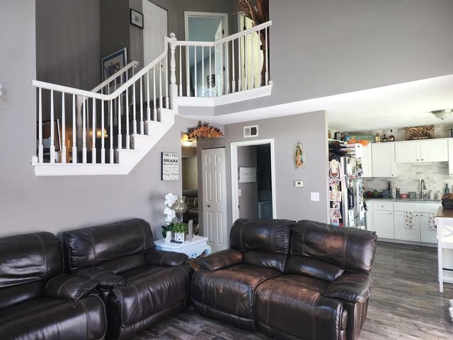 54 Sandhurst Road, Mundelein, IL 60060