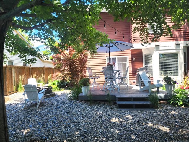 54 Sandhurst Road, Mundelein, IL 60060