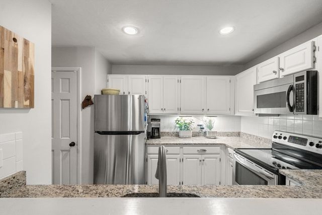 529 Columbus Ave 21, Boston, MA 02118