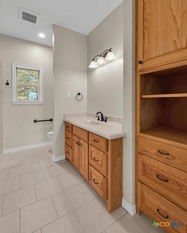 556 Wildwood Trail, Lorena, TX 76655