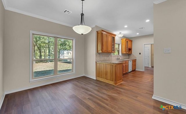 556 Wildwood Trail, Lorena, TX 76655