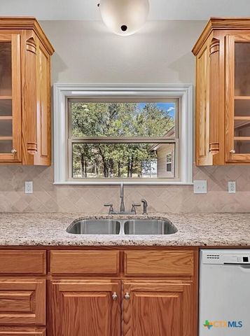 556 Wildwood Trail, Lorena, TX 76655