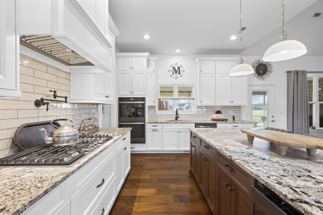 741 Espalier Drive, Decatur, TN 37322