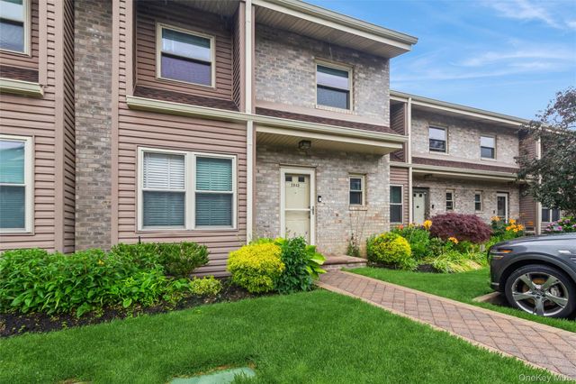 2845 Nicole Court, Oceanside, NY 11572