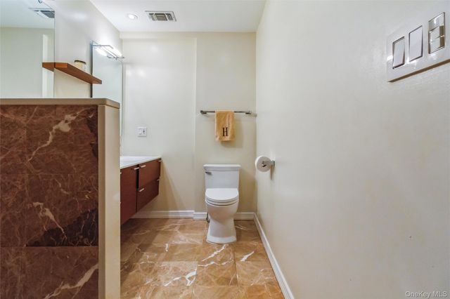 2845 Nicole Court, Oceanside, NY 11572