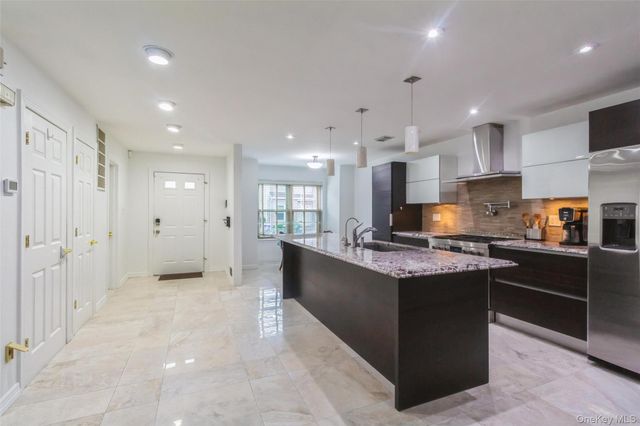 2845 Nicole Court, Oceanside, NY 11572