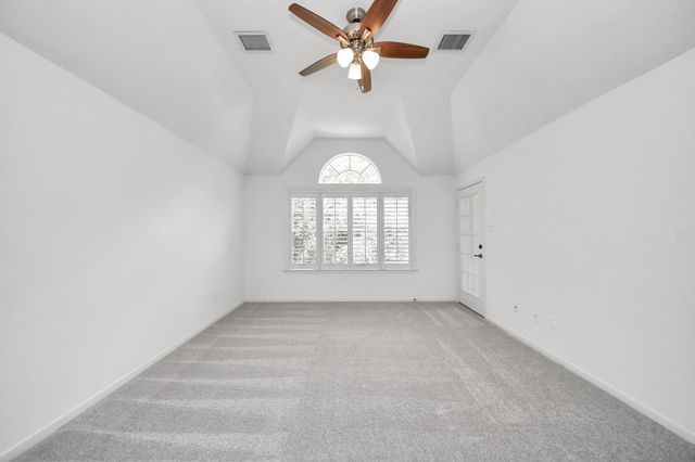 103 E Lakeridge Drive, The Woodlands, TX 77381