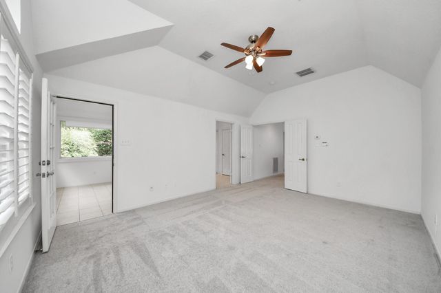 103 E Lakeridge Drive, The Woodlands, TX 77381