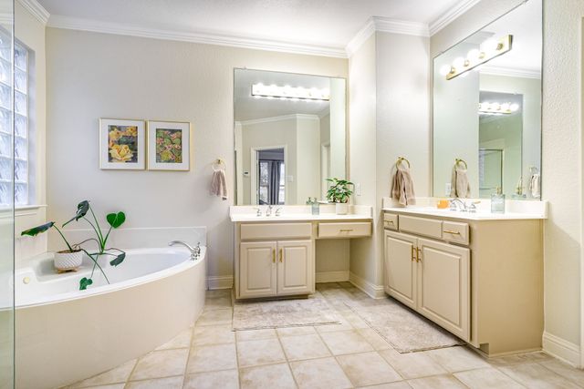 1601 Canyon Creek Drive, Mckinney, TX 75072