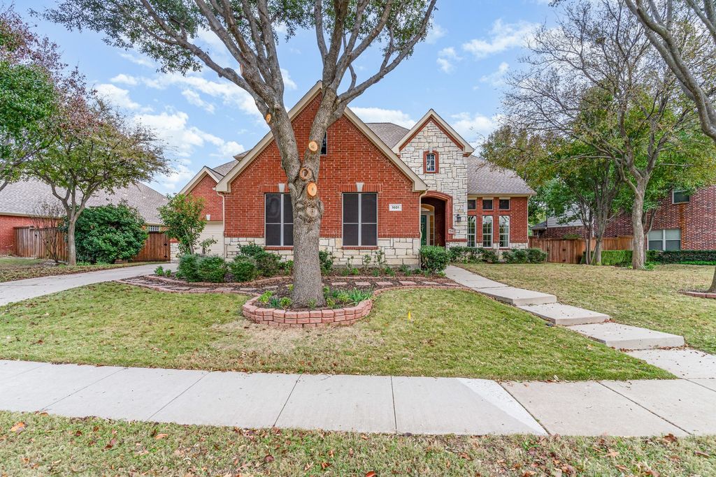 1601 Canyon Creek Drive, Mckinney, TX 75072