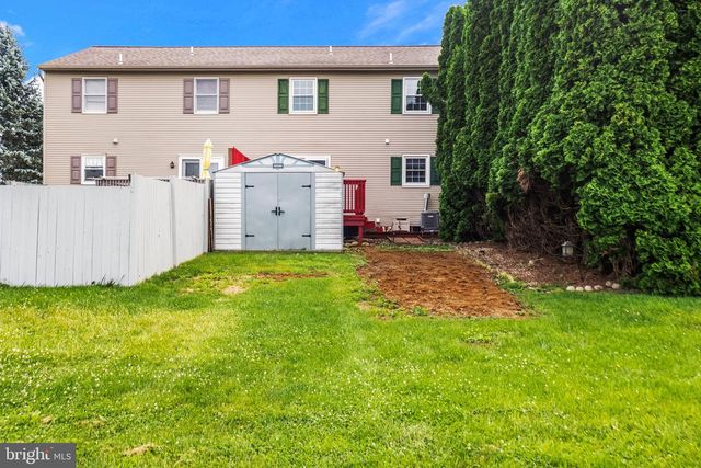118 PALM LN, Lebanon, PA 17042