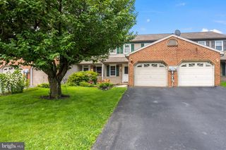 118 PALM LN, Lebanon, PA 17042