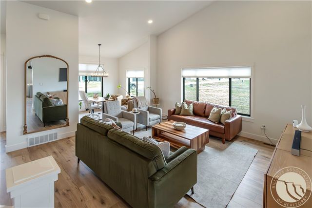 2530 Hunter Hall Street, Billings, MT 59106