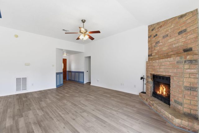 1722 Rebecca Lane, Conroe, TX 77301