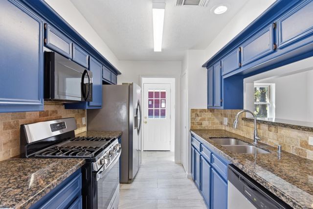 1722 Rebecca Lane, Conroe, TX 77301