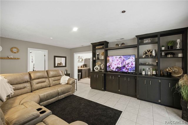 221 E Inverness Boulevard, Inverness, FL 34452