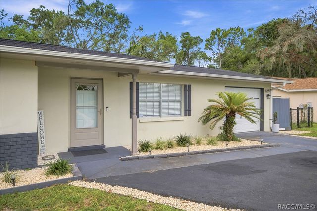 221 E Inverness Boulevard, Inverness, FL 34452
