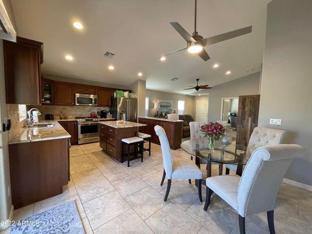 22185 E CALLE DE FLORES --, Queen Creek, AZ 85142