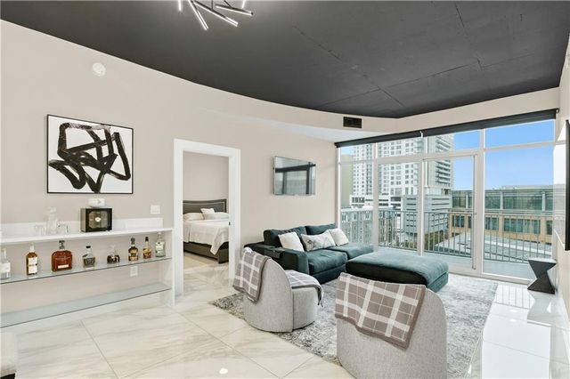 250 Pharr NE Road 709, Atlanta, GA 30305