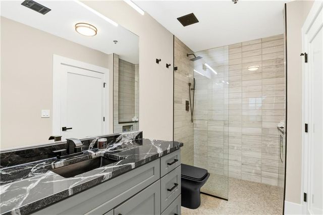 250 Pharr NE Road 709, Atlanta, GA 30305