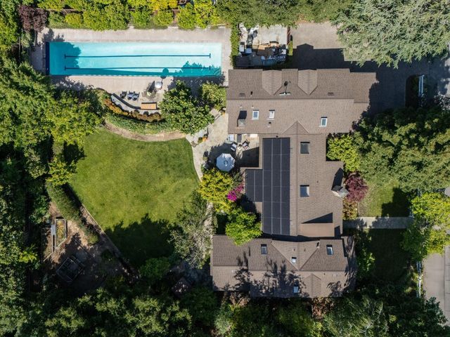 64 Alvarado Avenue, Los Altos, CA 94022