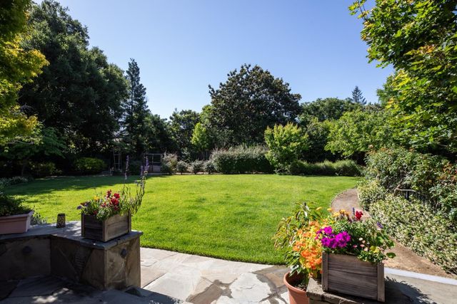 64 Alvarado Avenue, Los Altos, CA 94022