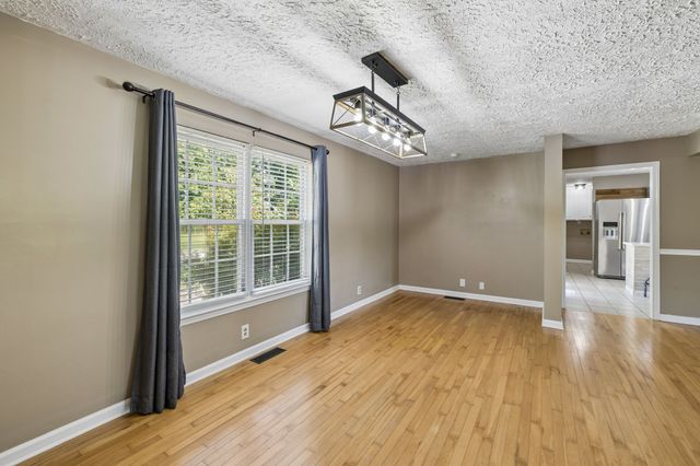 127 Deer Point Rd, Unionville, TN 37180