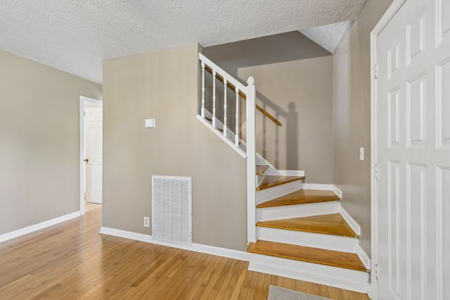 127 Deer Point Rd, Unionville, TN 37180