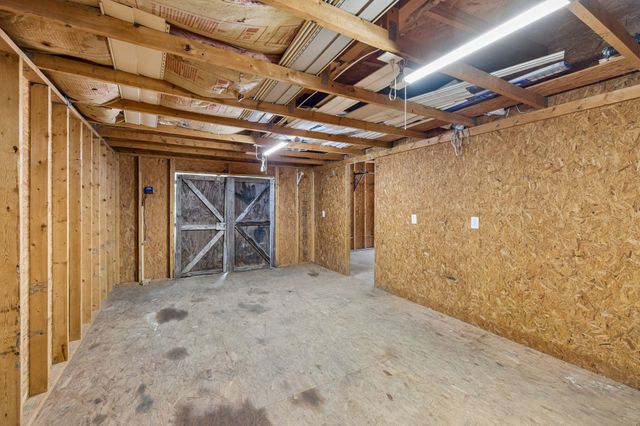 127 Deer Point Rd, Unionville, TN 37180