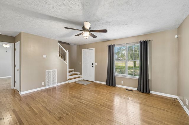127 Deer Point Rd, Unionville, TN 37180